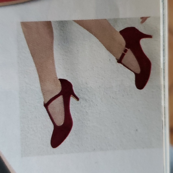 Shoes - Picture 3 of 10